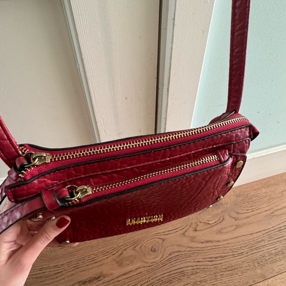 Red bag - Picture 3 of 6